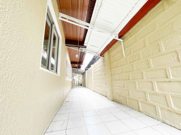 3BR 480sqm SouthBay Gardens Village House for Rent Lease Sucat Paranaque Muntinlupa Unfurnished 4Car Garage Residential Home Property Southbay 3 bedro