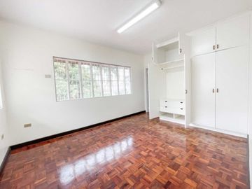 3BR 480sqm SouthBay Gardens Village House for Rent Lease Sucat Paranaque Muntinlupa Unfurnished 4Car Garage Residential Home Property Southbay 3 bedro