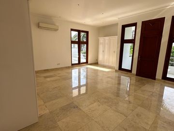 Dijual Rumah Di Permata Hijau Jl. Zambrut Permata Hijau uk 719m2 , Jakarta Selatan