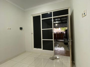 Sewa Rumah Siap Huni dan Nyaman Perum Newton. Pedurungan, Semarang-11656