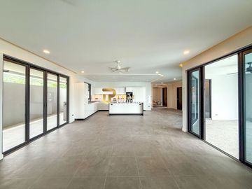 Prime Hua Hin Location - New Modern Offplan 4 Bedroom Pool Villa For Sale – Hua Hin Soi 116