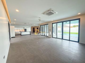 Prime Hua Hin Location - New Modern Offplan 4 Bedroom Pool Villa For Sale – Hua Hin Soi 116