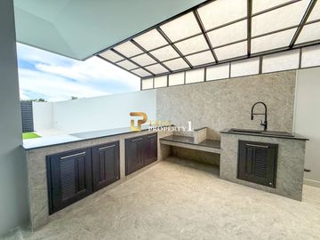 Prime Hua Hin Location - New Modern Offplan 4 Bedroom Pool Villa For Sale – Hua Hin Soi 116