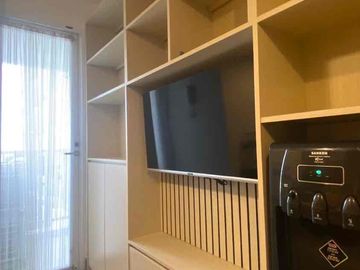 Disewakan Apartemen 2 Bedroom Full Furnish Lantai Vinyl Termurah di Tokyo Riverside Pik 2