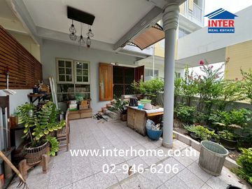 3-story townhome, 25 sq.wa., Lalin Green Ville Srinakarin Village, Soi Sridan 22, Srinakarin Road, Bang Phli, Samut Prakan.