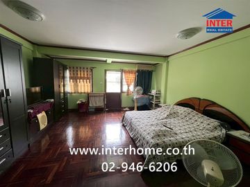 3-story townhome, 25 sq.wa., Lalin Green Ville Srinakarin Village, Soi Sridan 22, Srinakarin Road, Bang Phli, Samut Prakan.
