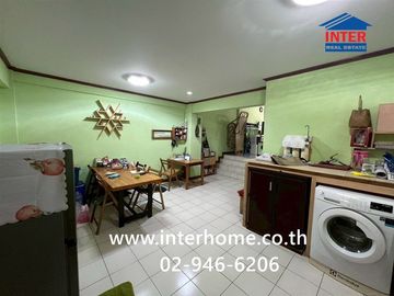 3-story townhome, 25 sq.wa., Lalin Green Ville Srinakarin Village, Soi Sridan 22, Srinakarin Road, Bang Phli, Samut Prakan.