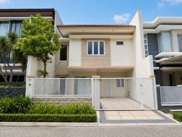 Rumah Araya 2 NEW, MINIMALIS, carport