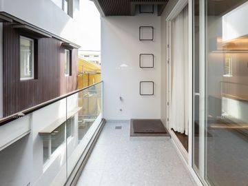 Brand New House for Sale in QC at Horseshoe Village 4 Storey Unit