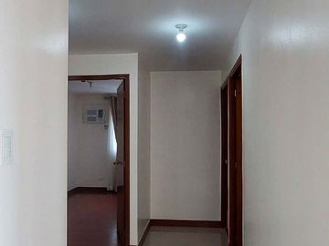 🔥UNIT 18HI -🏡 Move-In Ready 3BR Condo for Rent | 94 sqm with Balcony | Palm Beach West | ₱65K/Month