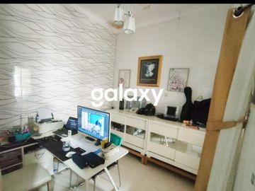 BUTUH UANG RUMAH DI KEBRAON (ADA TEMPAT UTK USAHA)
