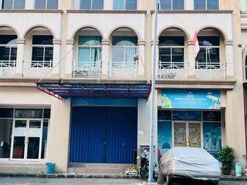 Ruko Sewa  Grand Galaxy Sudah ada Kanopi Siap Huni Cocok Untuk Kantor