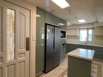 Relocating to Makati? Lease This Rare 4BR Penthouse in Forbes Tower Condominium