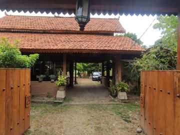 Tanah Seluas 4064 Meter Persegi Cocok Untuk Usaha di Purworejo.