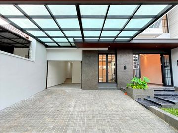 Rumah Mewah Modern Gress 3 Lt Citraland Utama Dekat Pakuwon