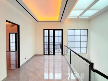 Rumah Mewah Modern Gress 3 Lt Citraland Utama Dekat Pakuwon