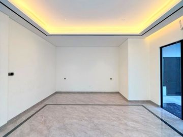 Rumah Mewah Modern Gress 3 Lt Citraland Utama Dekat Pakuwon