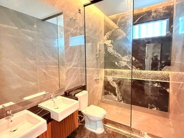 Rumah Mewah Modern Gress 3 Lt Citraland Utama Dekat Pakuwon