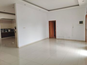 Best Deal! Rumah Citra Raya dengan Carport Luas dan Lokasi Favorit