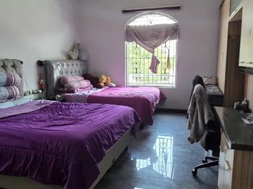 Rumah Mewah Hux 2 Lantai di Kota Harapan Indah Bekasi