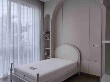 Disewakan 4 Bed Room Apartment di Pakubuwono Spring
