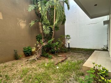 Rumah Kertajaya Indah Dkt Dharmahusada