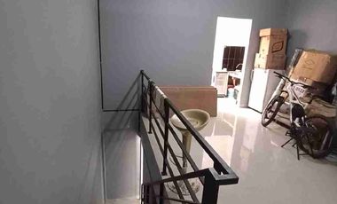 Dijual Ruko ( tengah) 
Di kranggan cibubur jatisampurna
2 Lantai