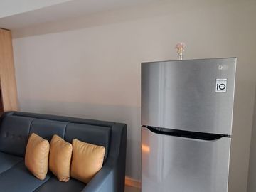 Apartment 2 Bedroom Furnished Springlake Summarecon Bekasi Tower Basela