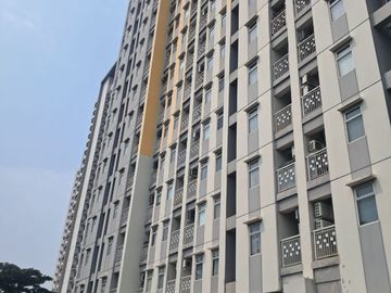 Apartment 2 Bedroom Furnished Springlake Summarecon Bekasi Tower Basela