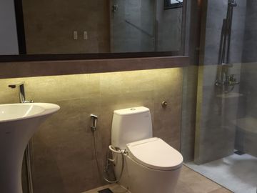 Jual / Sewa Rumah Navapark BSD - Kontemporer Interior Premium