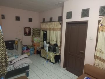 TERMURAH DIJUAL RUMAH 2 BANGUNAN TERAWAT DAERAH SARIJADI BANDUNG LOKASI STRATEGIS