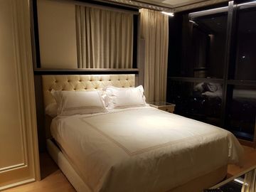 FORSALE AND RENT APARTMENT THE PEAK TP5 TUNJUNGAN PLAZA SURABAYA KOTA LA 411