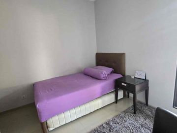 rumah bagus di u ville bintaro jaya tangsel
