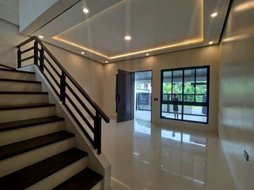 For Sale! Brandnew Modern 3 Bedroom Townhouse in East Fairview QC -AJCF