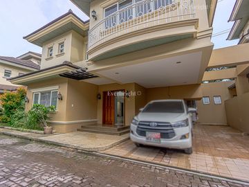 Repriced! 5BR House and Lot For Sale in New Manila, Quezon City