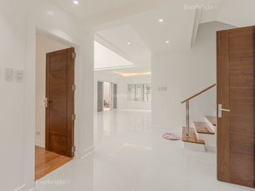 Repriced! 5BR House and Lot For Sale in New Manila, Quezon City