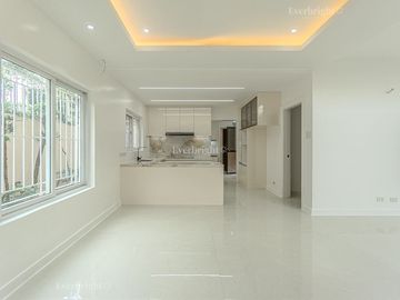 Repriced! 5BR House and Lot For Sale in New Manila, Quezon City