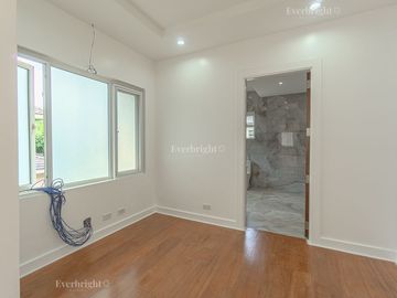 Repriced! 5BR House and Lot For Sale in New Manila, Quezon City