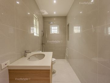 Repriced! 5BR House and Lot For Sale in New Manila, Quezon City