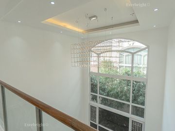 Repriced! 5BR House and Lot For Sale in New Manila, Quezon City