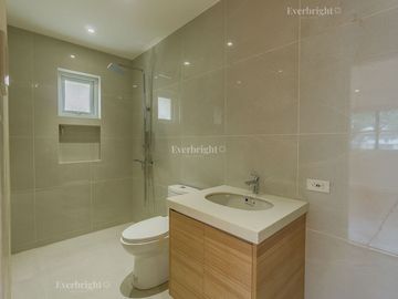 Repriced! 5BR House and Lot For Sale in New Manila, Quezon City