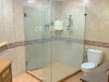 Rumah Mewah di Pondok Kelapa Jakarta Timur – LT 496m², SHM, 2 Lantai, Semi Furnished, Bebas Banjir