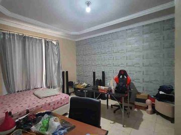 Dijual Rumah Raya Babatan Pratama Depan Jalan Utama