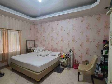 Dijual Rumah Raya Babatan Pratama Depan Jalan Utama