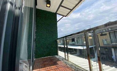 Jual rumah full renov, full furnished di golden city Bekasi