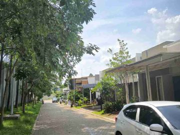 Rumah second dalam cluster U-Ville Bintaro Tangsel