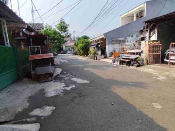 Rumah Besar Duren Jaya Bekasi Timur, LT 326 m2, LB 320 m2, HGB, 4 KT, Garasi 3 Mobil, Harga 900 Juta