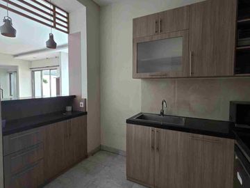 Rumah Villa disewakan di De Park BSD City