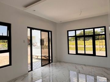 5-Bedroom House & Lot for Sale | Saddle & Clubs, Cavite City