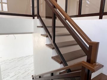 5-Bedroom House & Lot for Sale | Saddle & Clubs, Cavite City